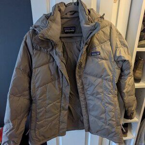 Patagonia Women's Down With it Jacket Size LARGE